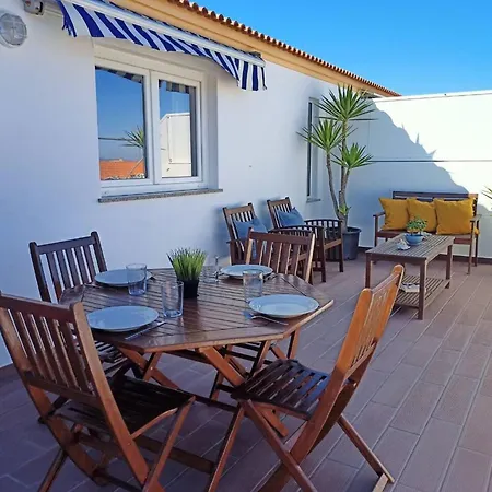 Modern In 80 M² Free Wifi Apartment